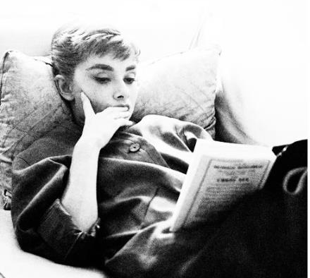 Leggere sulla carta o sul digitale: alla fine, l’importante è&nbsp;farlo