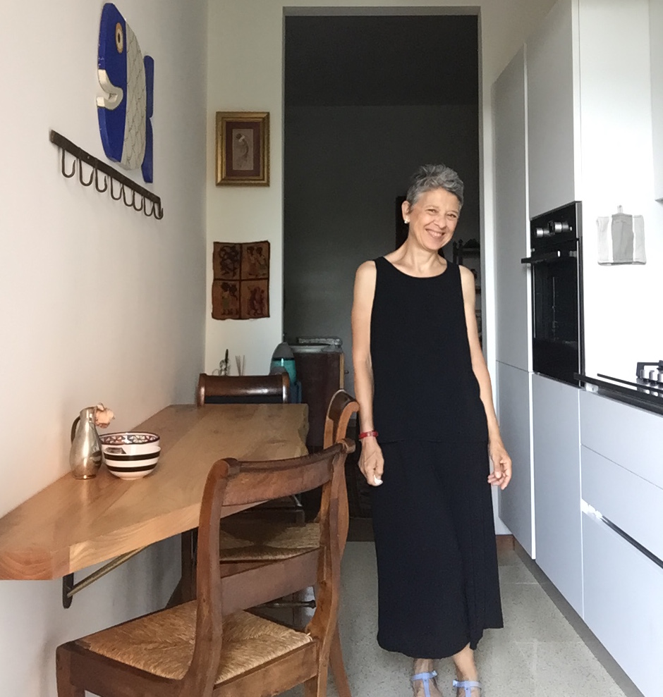 Come portare il nero dopo i&nbsp;fifty