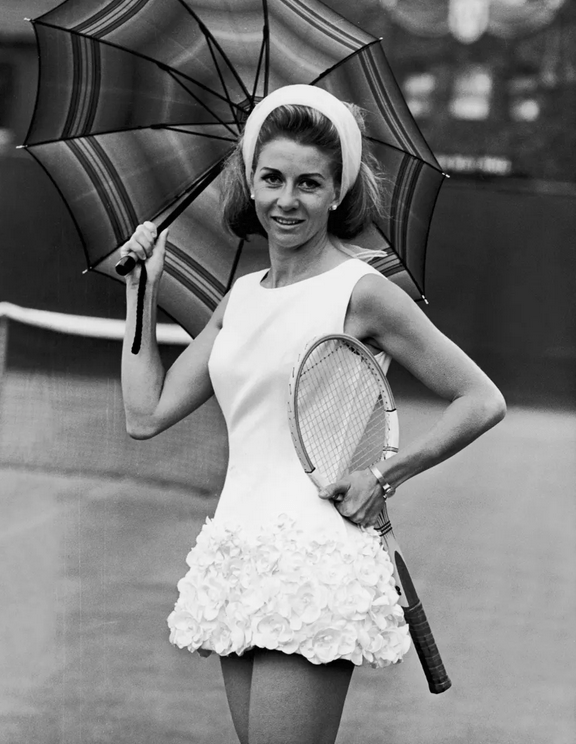 Come vestirsi per giocare a tennis. Di bianco of&nbsp;course