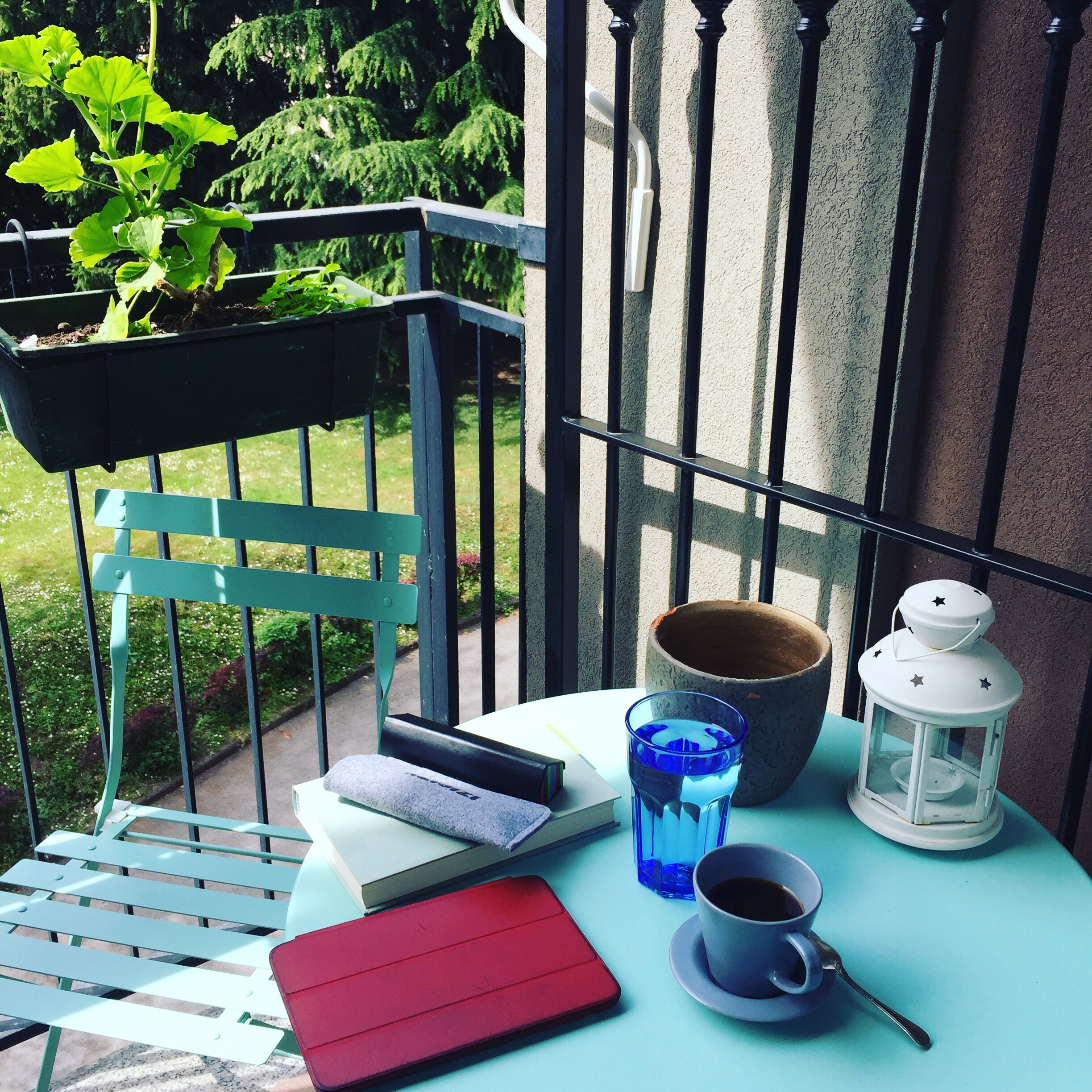 37c11d37-1f91-4622-a12e-6add8bc1639a-1