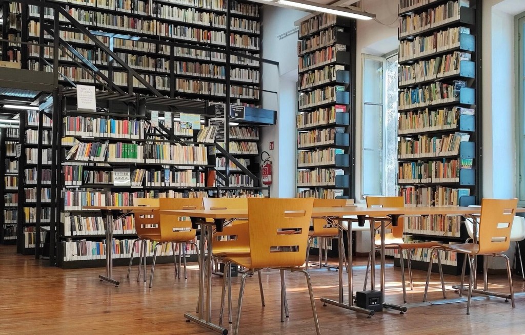 Conservare i libri. O meglio custodirli.